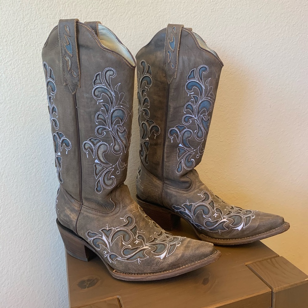 Nashville cowboy boots